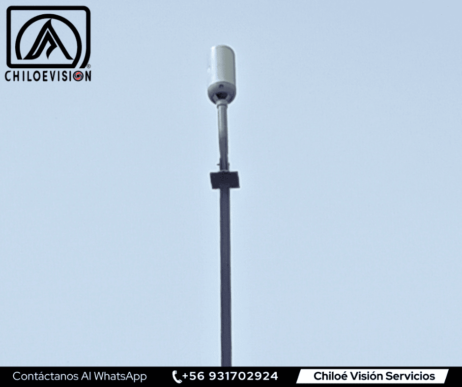 Soporte Metálico para Antenas de Internet Rural